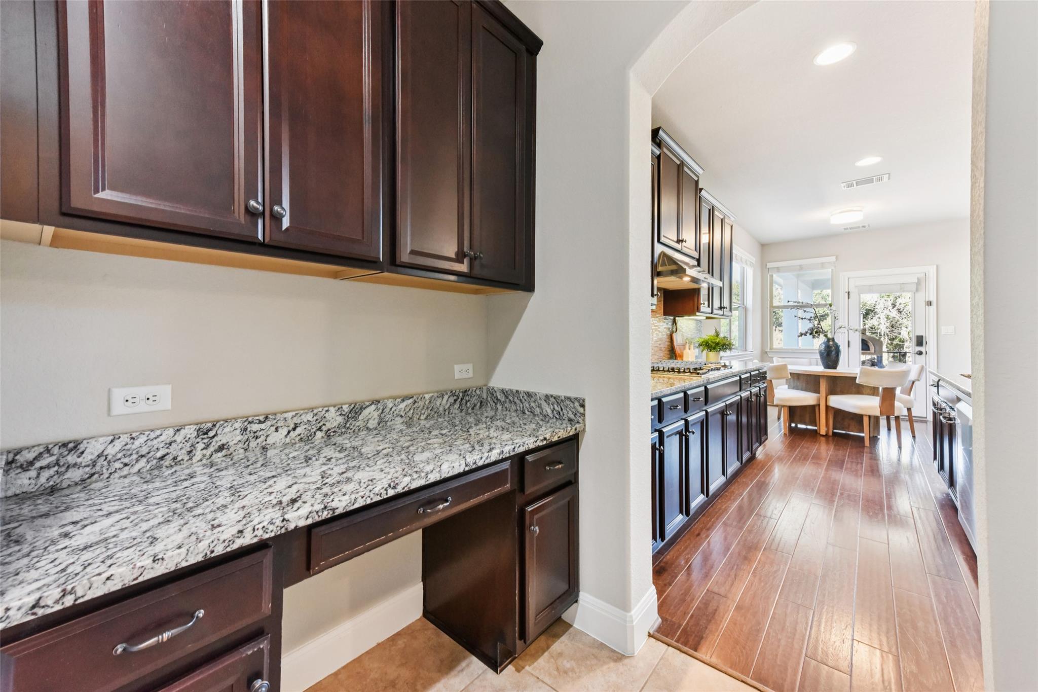 5629 Siragusa Drive Austin TX 78738