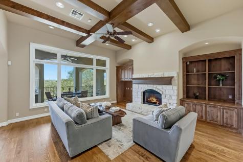 111 Sendera Bonita Lakeway TX 78734
