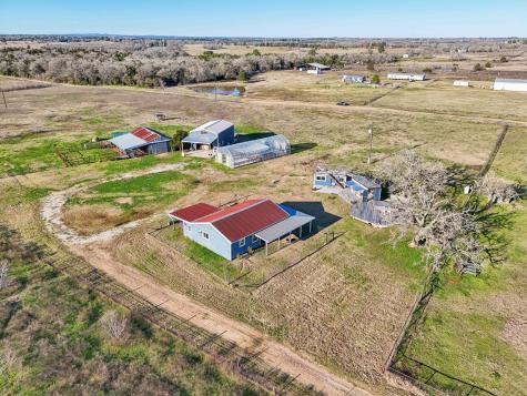 2200 Highway 21 E Paige TX 78659