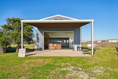 2200 Highway 21 E Paige TX 78659