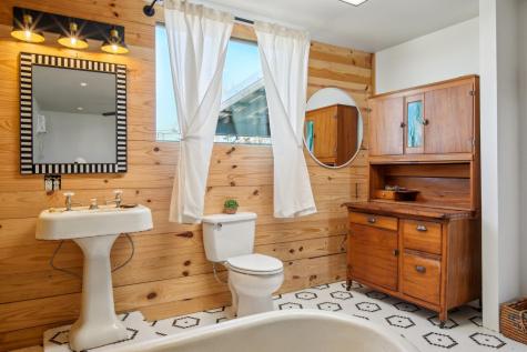 2200 Highway 21 E Paige TX 78659