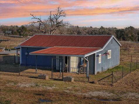 2200 Highway 21 E Paige TX 78659