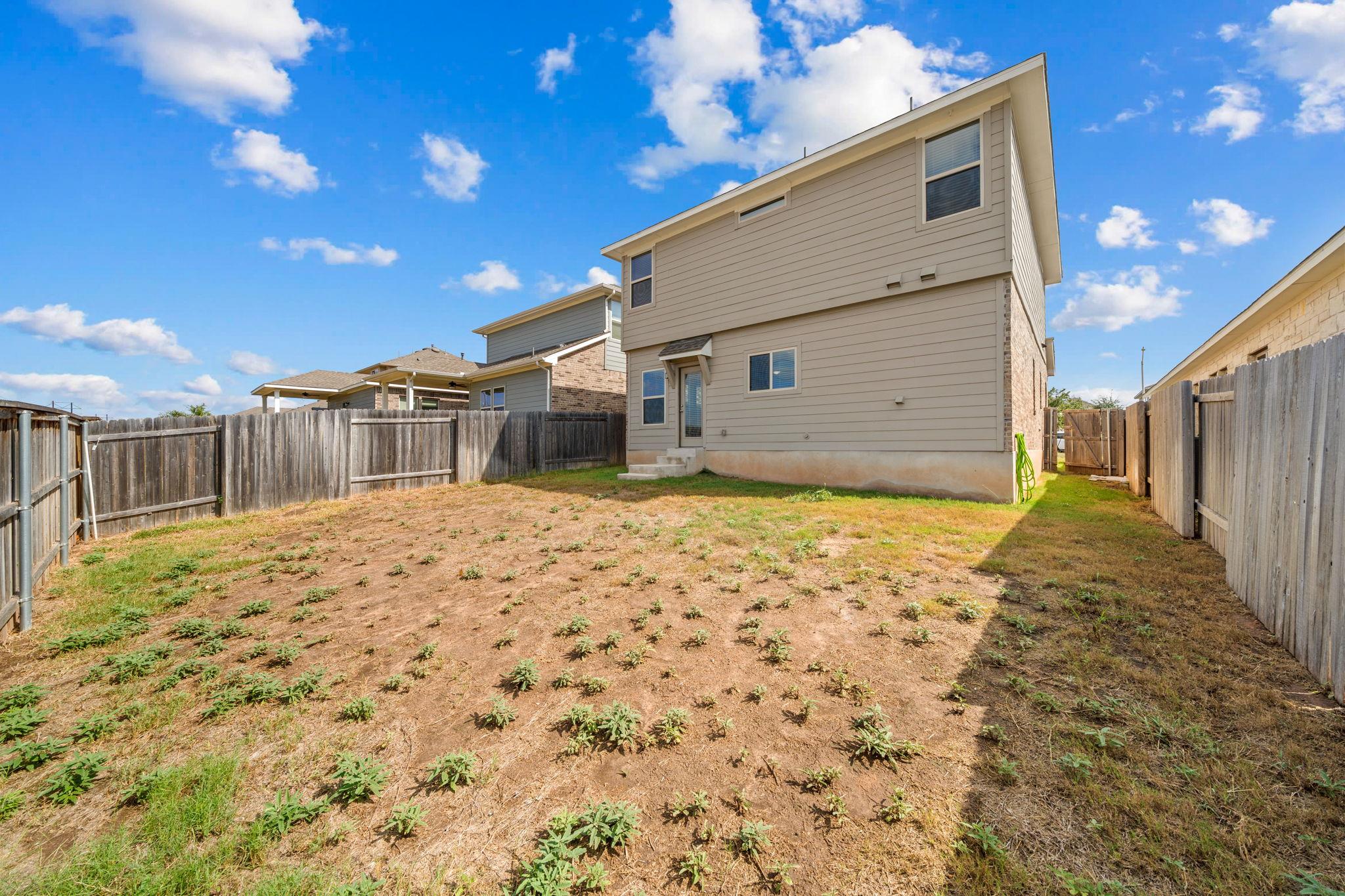 436 Spinnaker Loop Kyle TX 78640