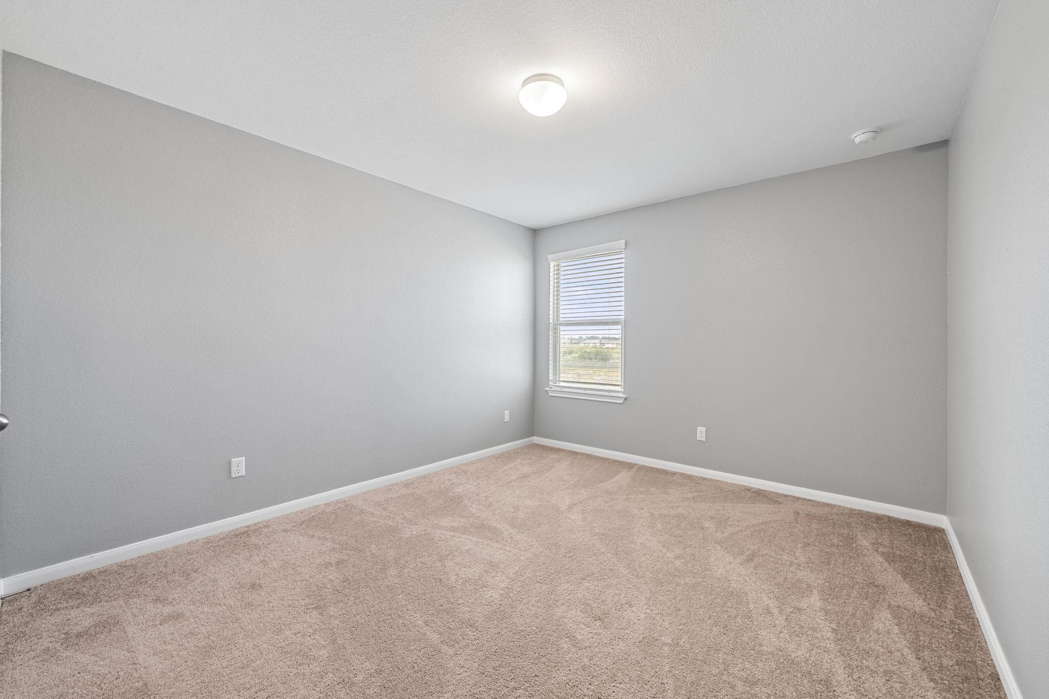 436 Spinnaker Loop Kyle TX 78640