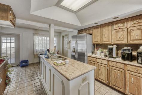 102 Lei Court Bastrop TX 78602