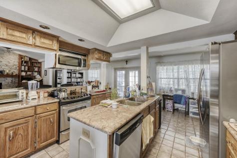 102 Lei Court Bastrop TX 78602