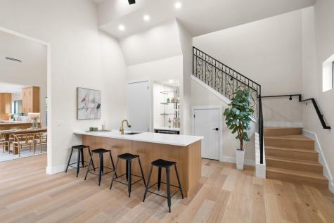 1910 Crooked Lane Austin TX 78741