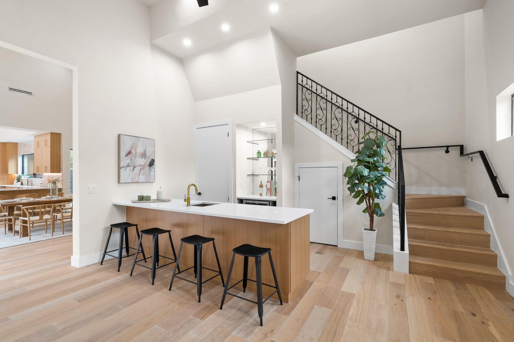 1910 Crooked Lane Austin TX 78741