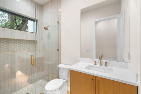 1910 Crooked Lane Austin TX 78741