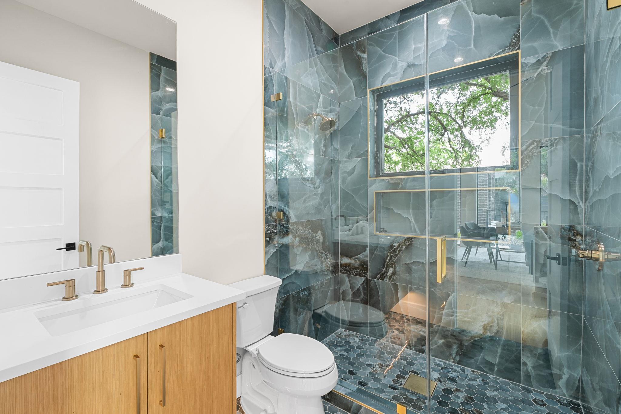 1910 Crooked Lane Austin TX 78741