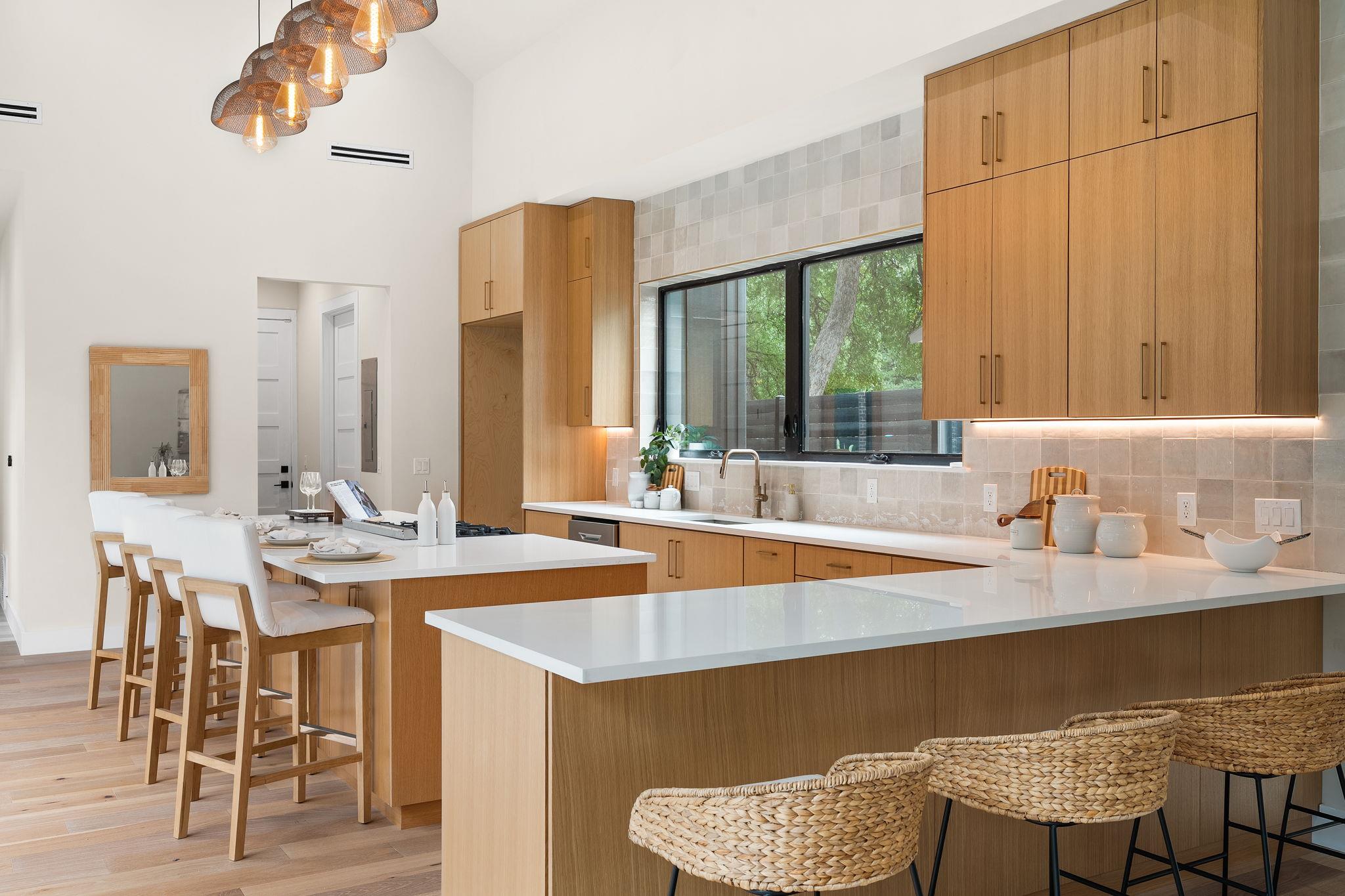 1910 Crooked Lane Austin TX 78741