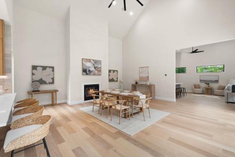 1910 Crooked Lane Austin TX 78741