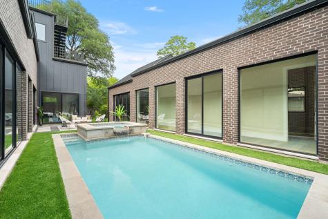 1910 Crooked Lane Austin TX 78741