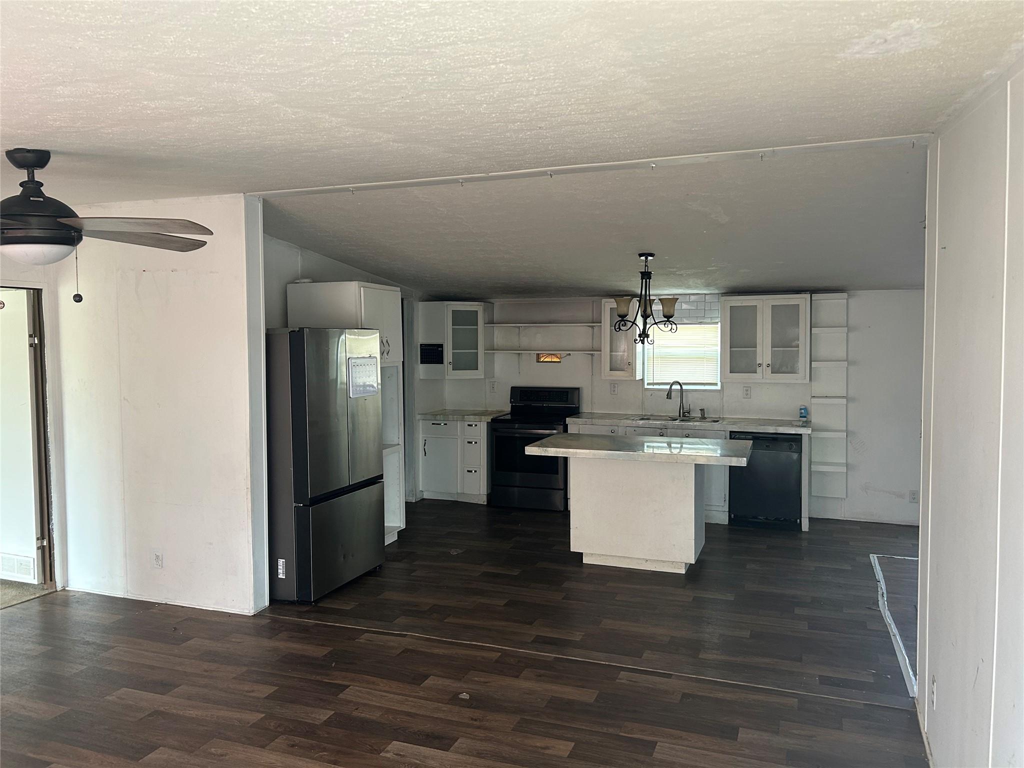 2902 Caldwell Lane Del Valle TX 78617