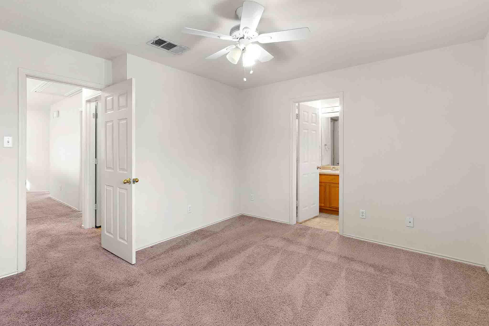 280 Strawn Kyle TX 78640