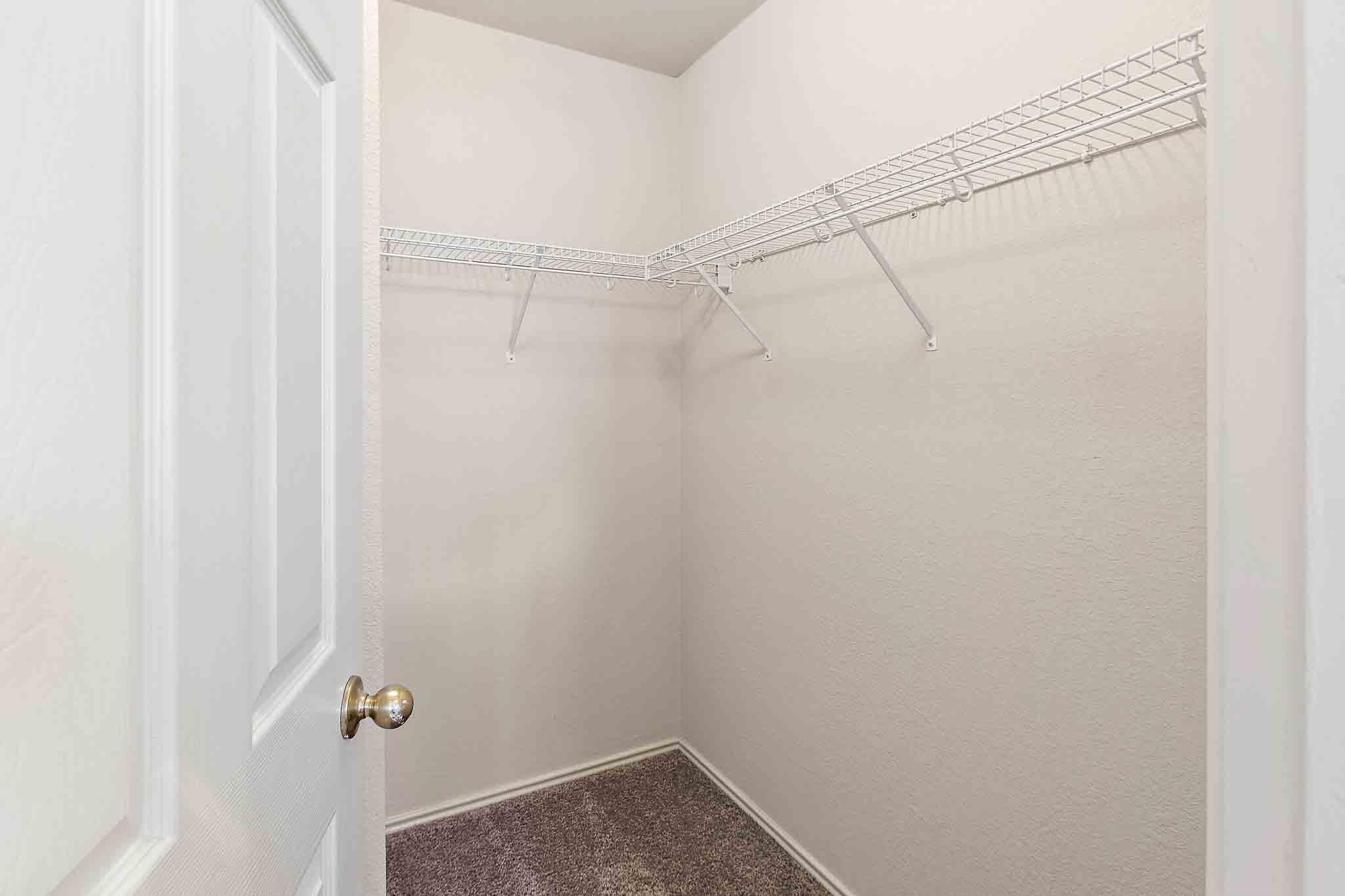 280 Strawn Kyle TX 78640