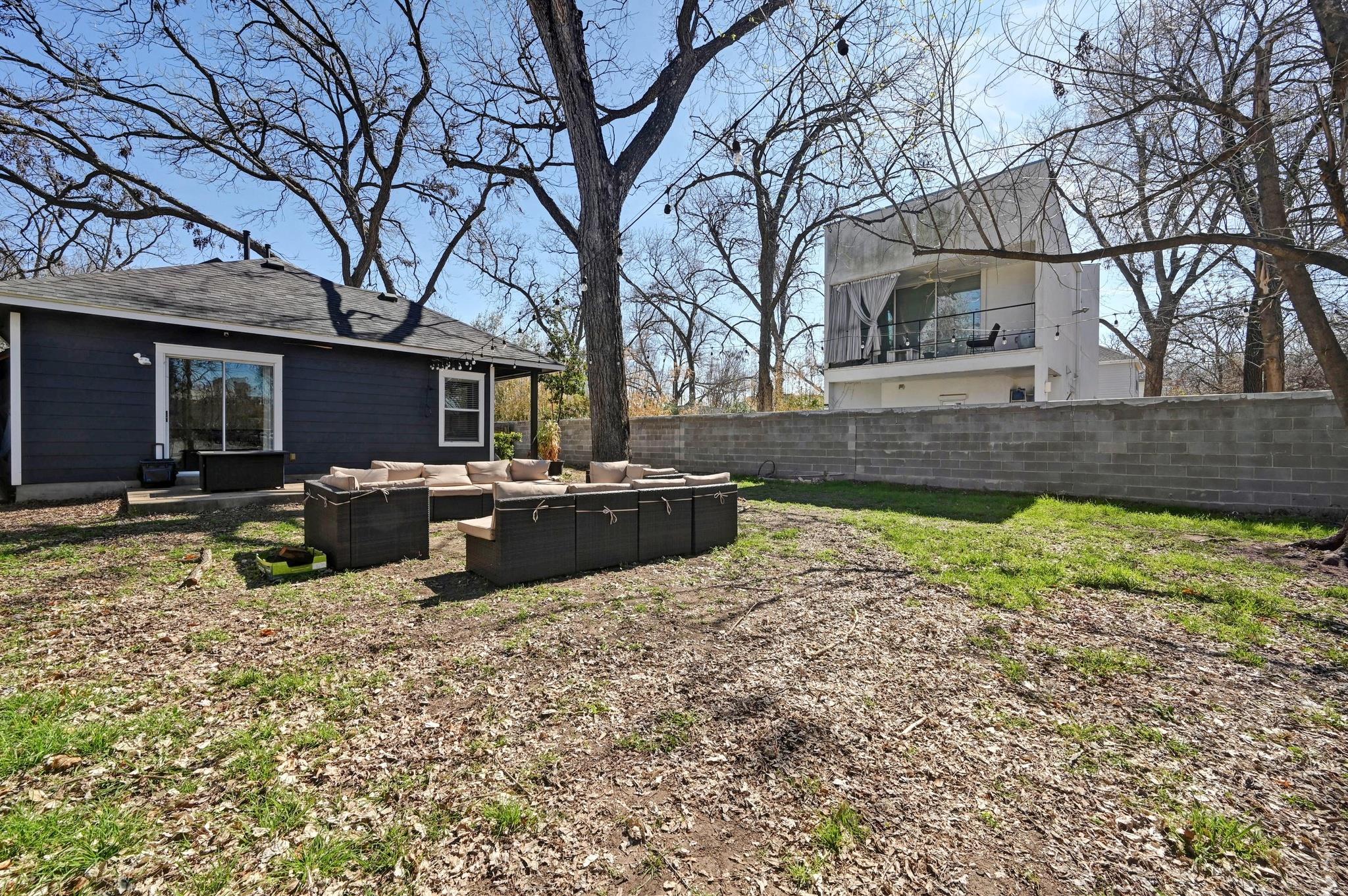 1118 Linden Street Austin TX 78702