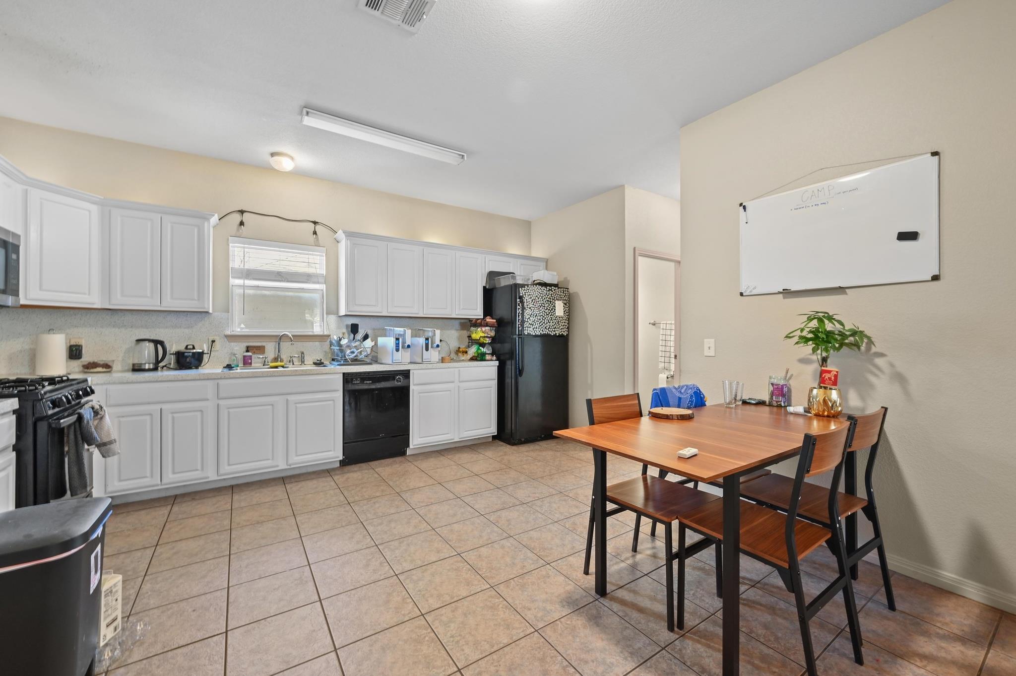 1118 Linden Street Austin TX 78702