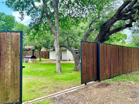 9201 Robins Nest Lane Austin TX 78729