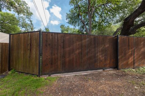 9201 Robins Nest Lane Austin TX 78729