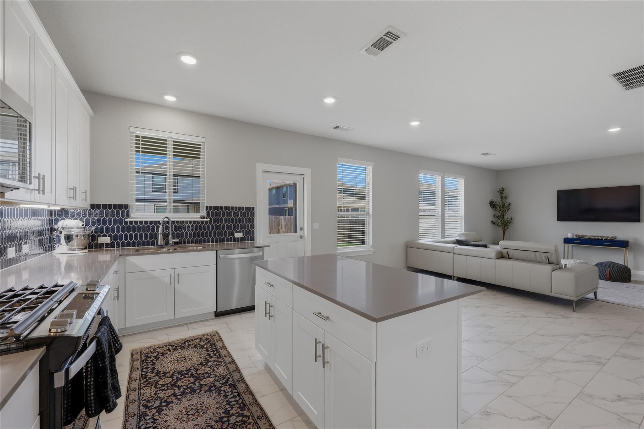 5406 Mars Lane Austin TX 78724