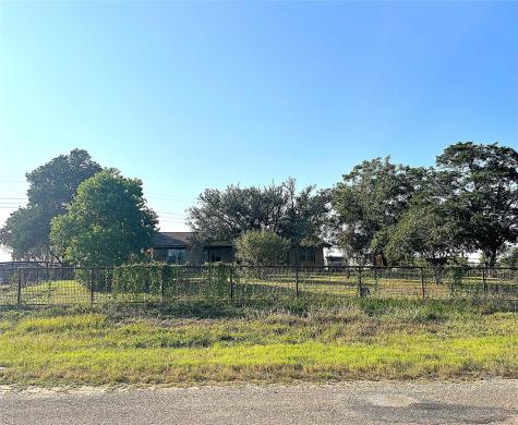 1080 County Road 213 Giddings TX 78942