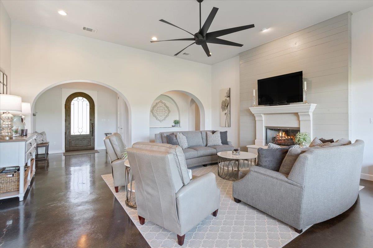 2501 Woodbine Circle Georgetown TX 78628