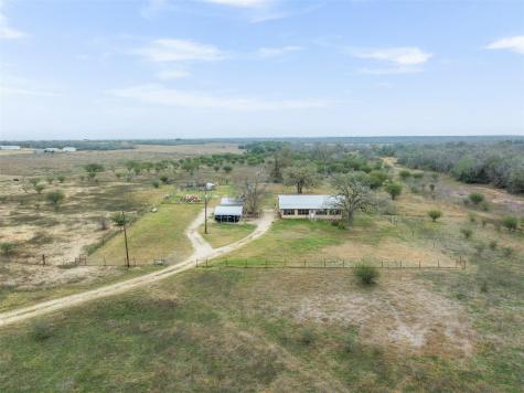 4025 County Road 284 Harwood TX 78632