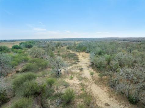 4025 County Road 284 Harwood TX 78632