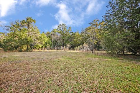 309 Stolle Lane Flatonia TX 78941