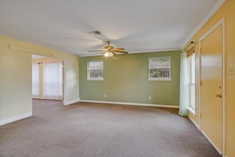 309 Stolle Lane Flatonia TX 78941