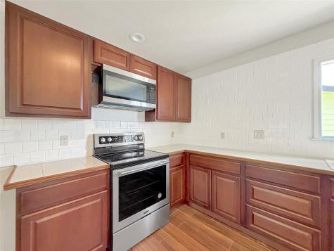 614 Red Oak Woods Canyon Lake TX 78133