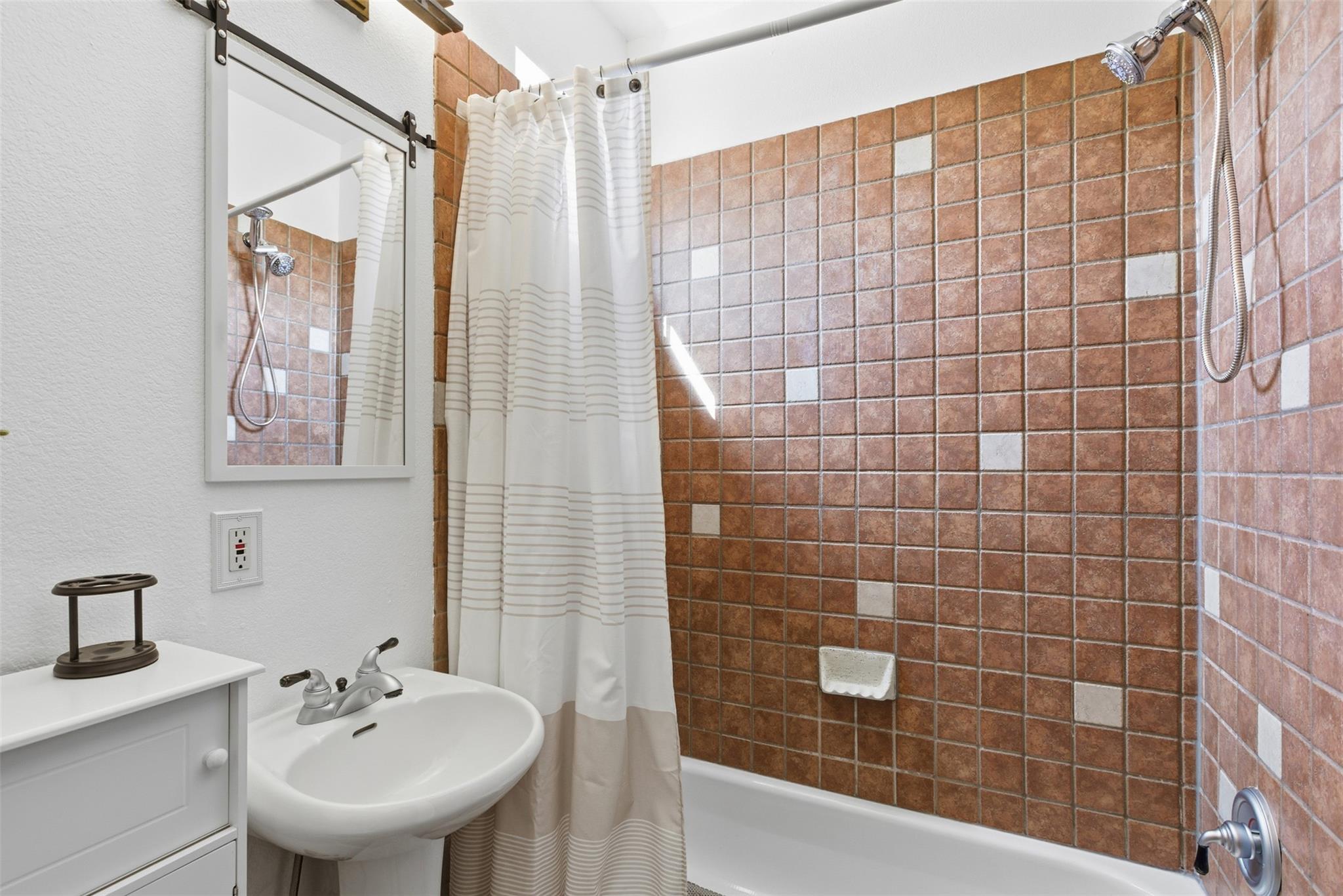 4110 Tyx Trail Spicewood TX 78669