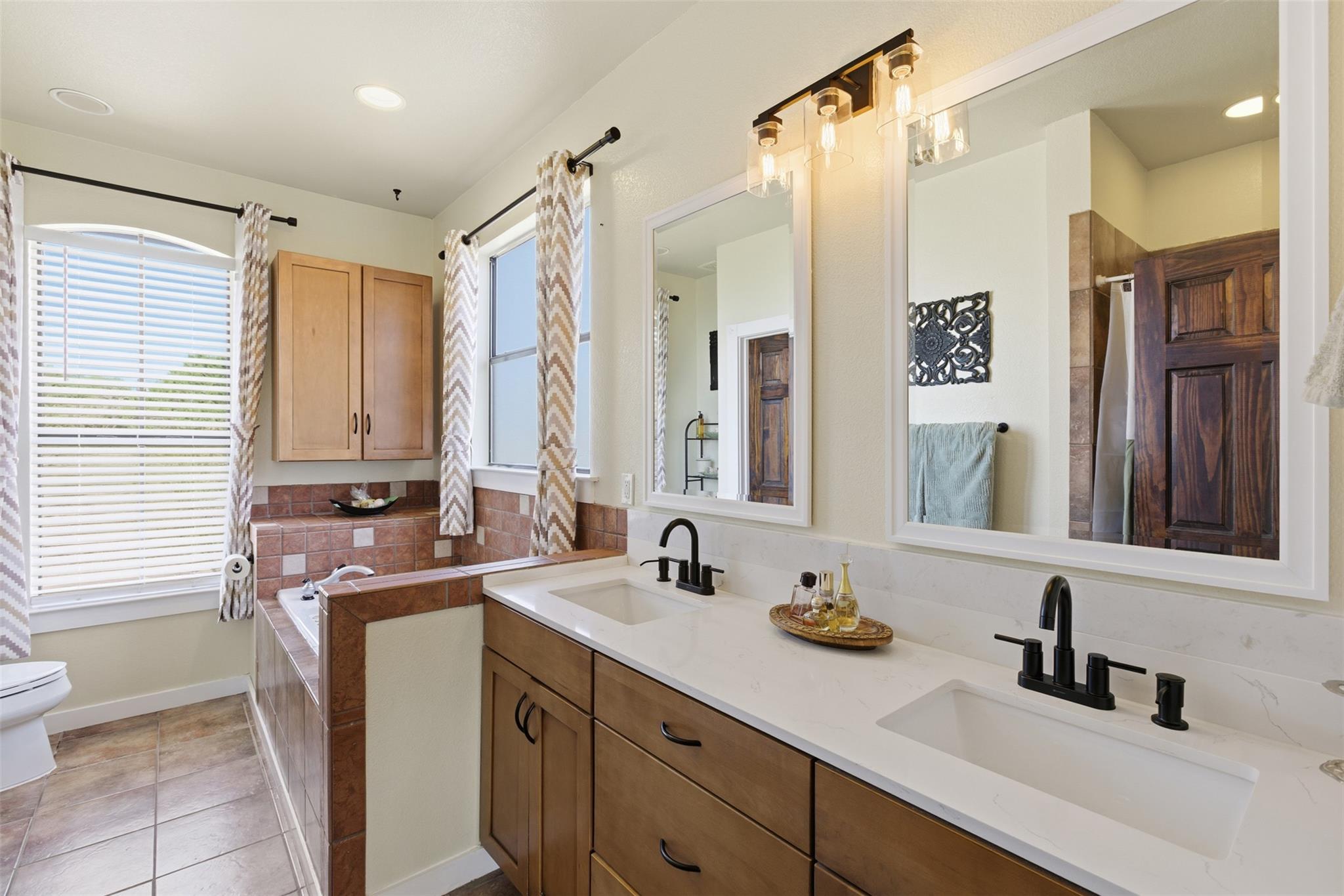 4110 Tyx Trail Spicewood TX 78669