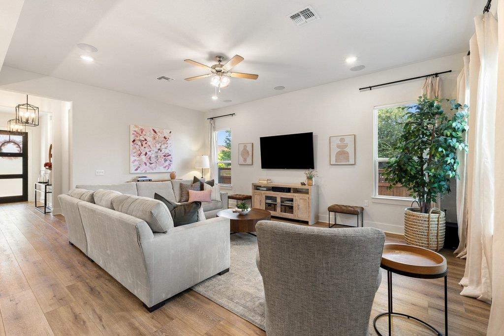 5009 Camacho Street Austin TX 78723