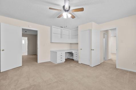 81 Family Circle Hutto TX 78634