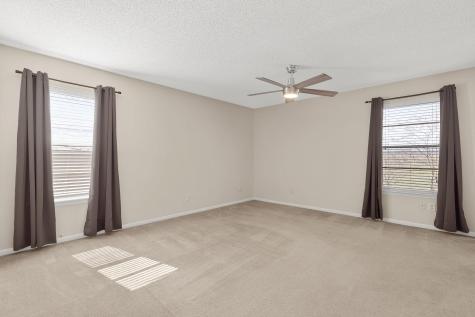81 Family Circle Hutto TX 78634