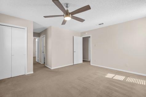 81 Family Circle Hutto TX 78634