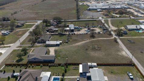 81 Family Circle Hutto TX 78634