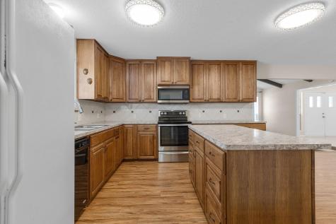 81 Family Circle Hutto TX 78634