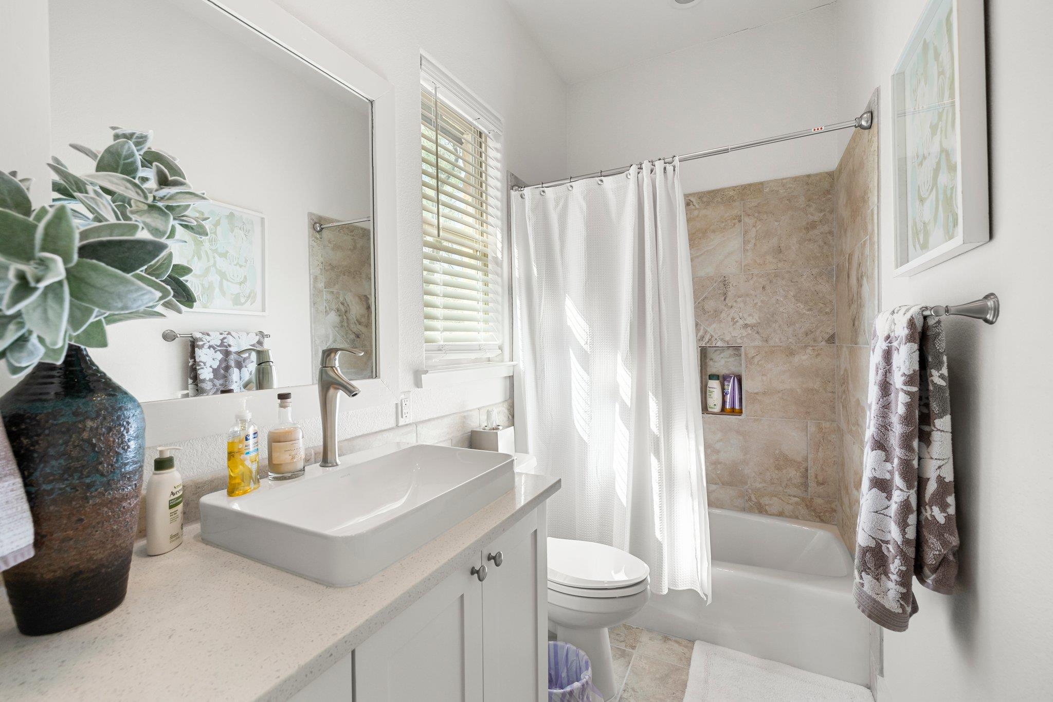 2606 Deep Canyon Horseshoe Bay TX 78657