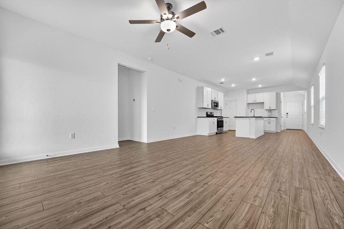 14130 Edna Maxine Walk Del Valle TX 78617