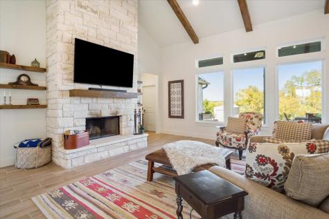 1250 E Creekview Drive Salado TX 76571