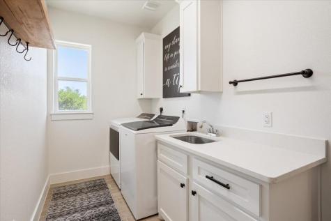 1250 E Creekview Drive Salado TX 76571