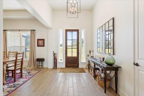 1250 E Creekview Drive Salado TX 76571