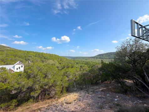 1362 Rockmoor Canyon Lake TX 78133