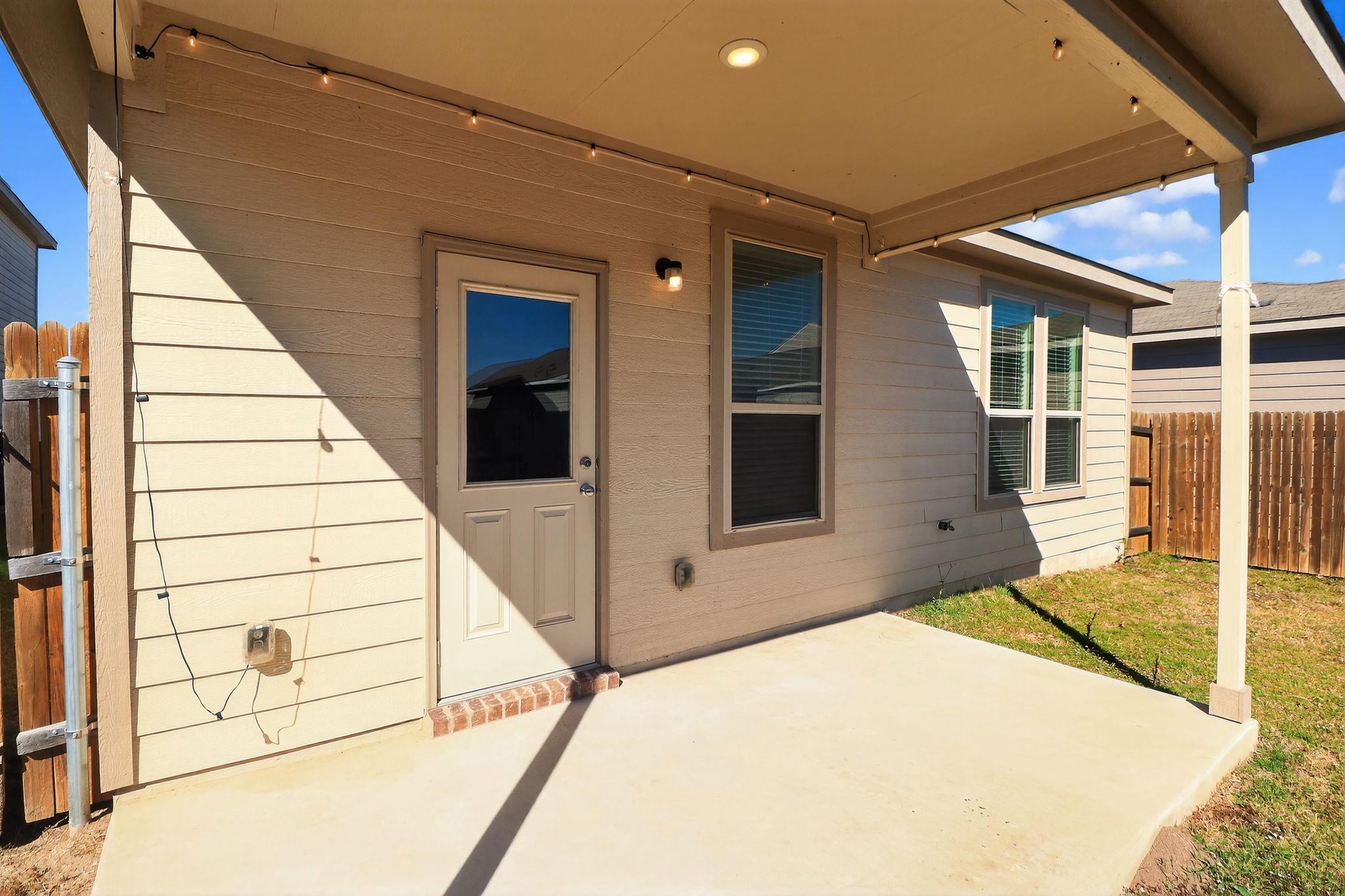 137 Miracle Drive Jarrell TX 76537