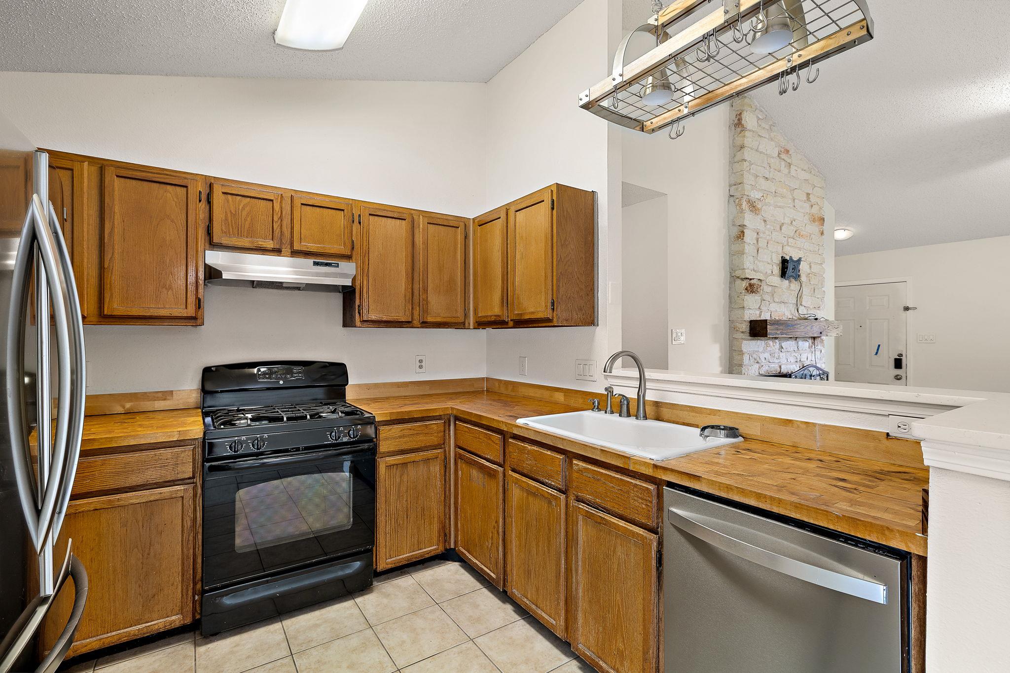 1705 Laurel Path Round Rock TX 78664