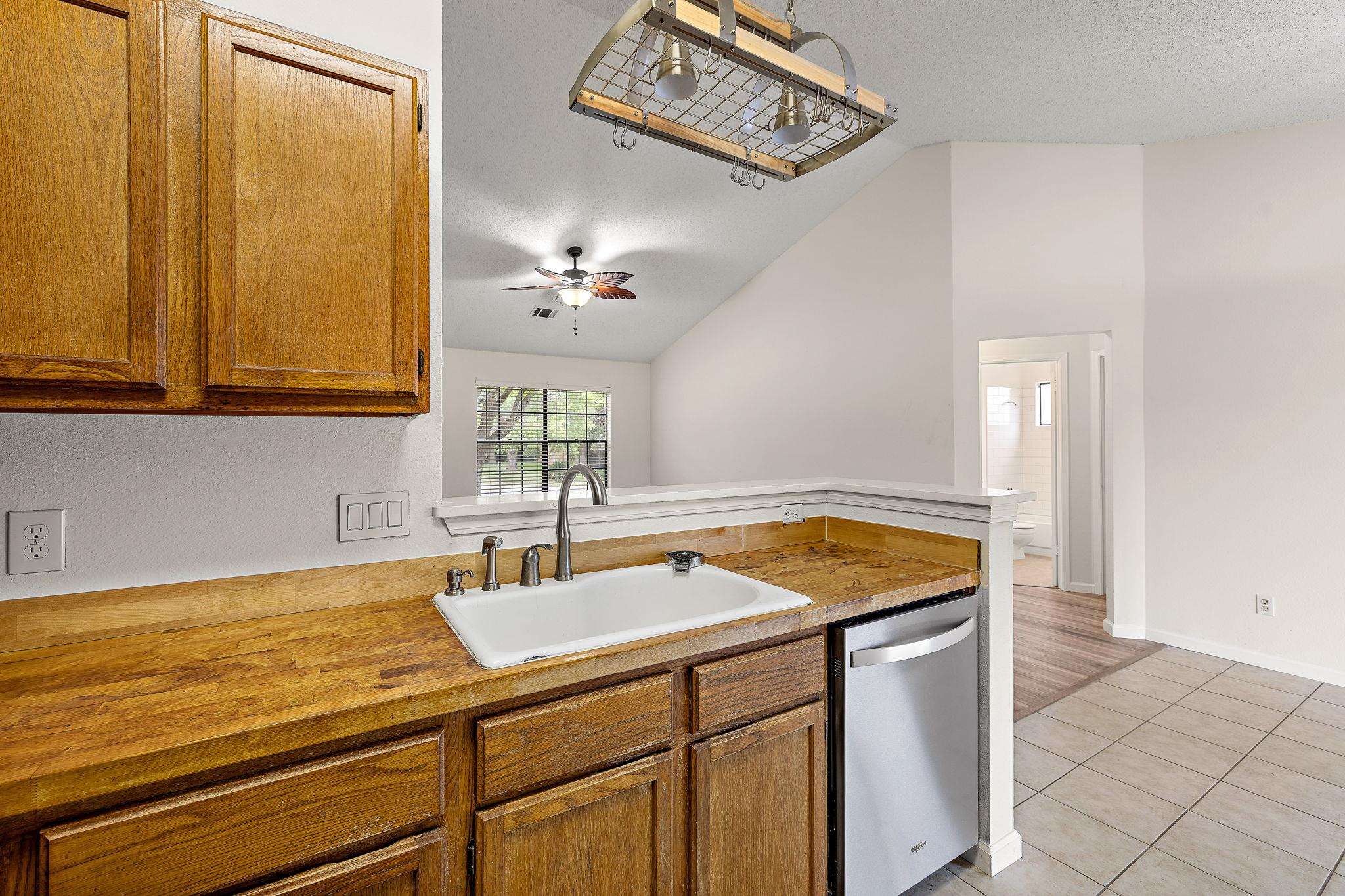 1705 Laurel Path Round Rock TX 78664