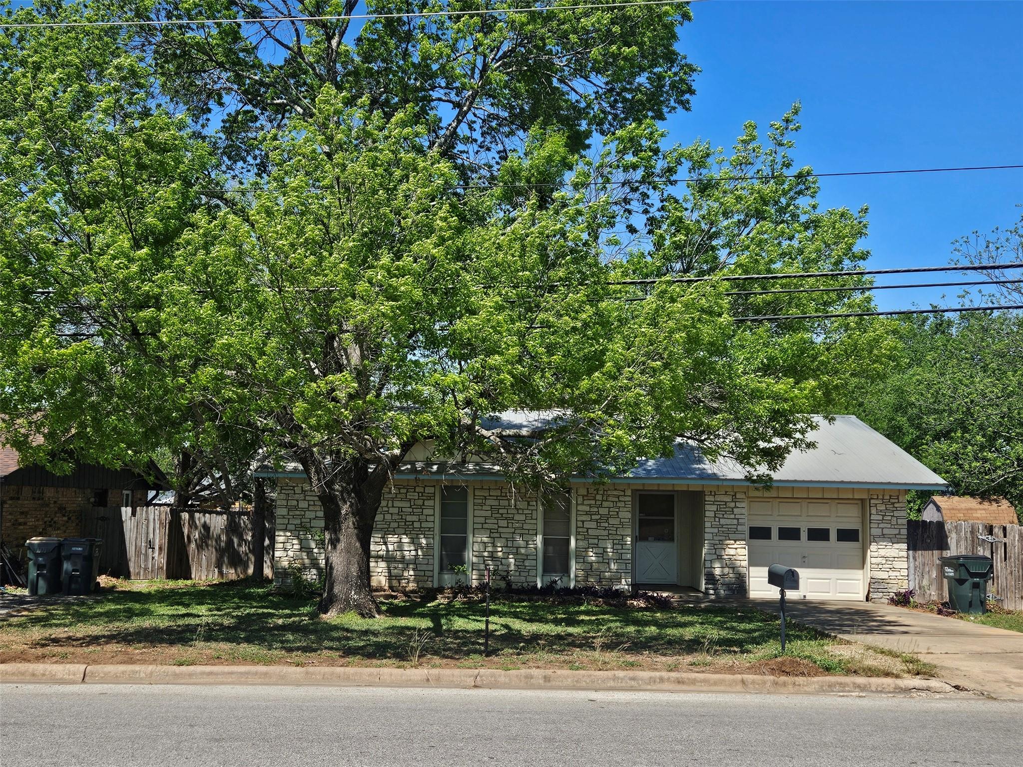 1001 W 17th Street Georgetown TX 78626